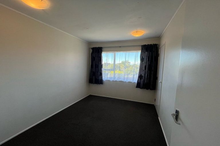 Photo of property in 2/10 Waratah Street, Birkenhead, Auckland, 0626