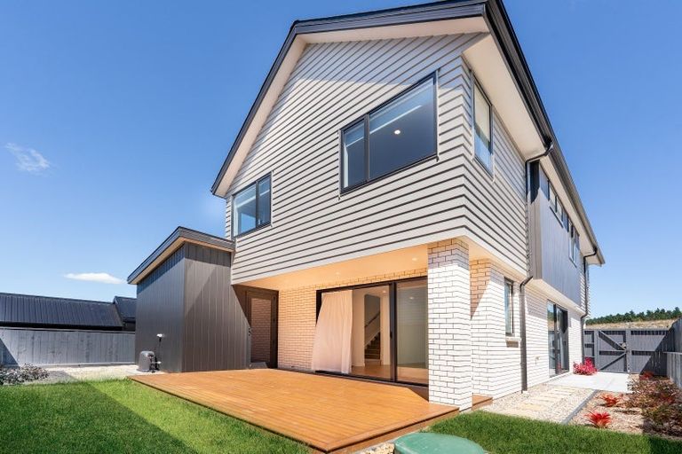 Photo of property in 41a Kikorangi Drive, Wainui, 0992