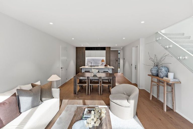 Photo of property in 2/22 Clissold Street, Merivale, Christchurch, 8014