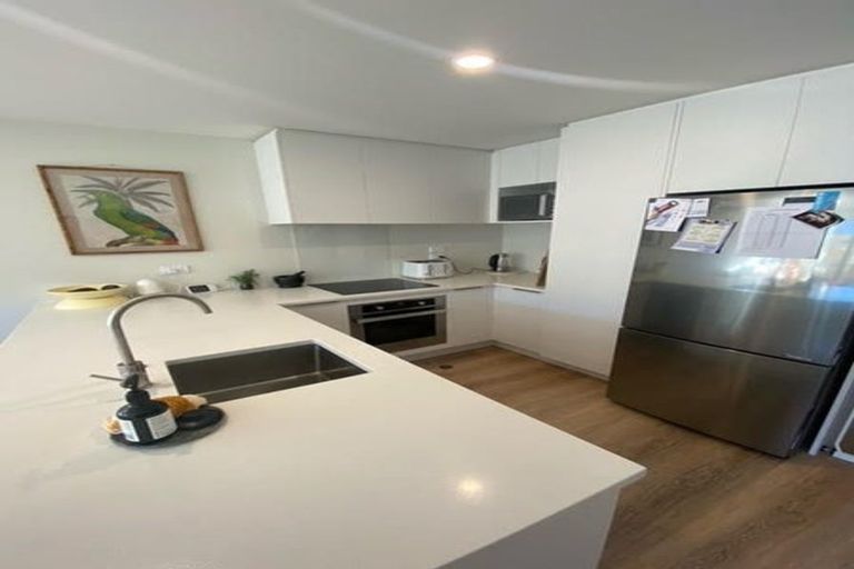 Photo of property in 1117e High Street, Taita, Lower Hutt, 5011