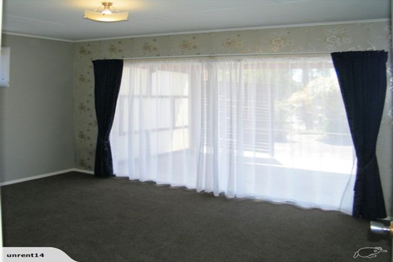 Photo of property in 21 Sutherland Crescent, Westbrook, Palmerston North, 4412