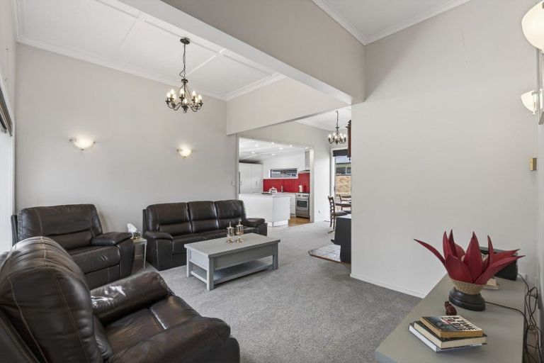 Photo of property in 1 Rimu Street, Strandon, New Plymouth, 4312