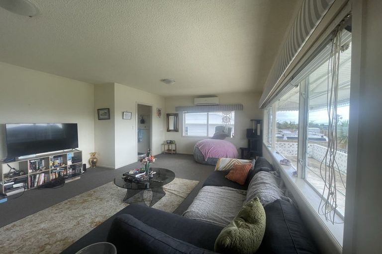 Photo of property in 32 Karaka Road, Beachlands, Auckland, 2018