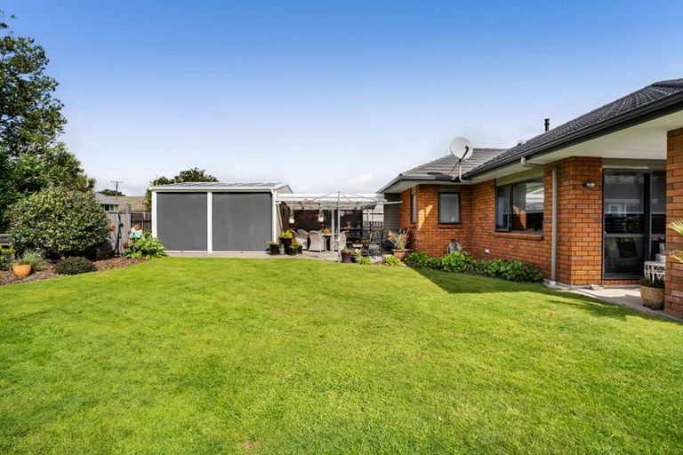 Photo of property in 59 Lismore Street, Merrilands, New Plymouth, 4312