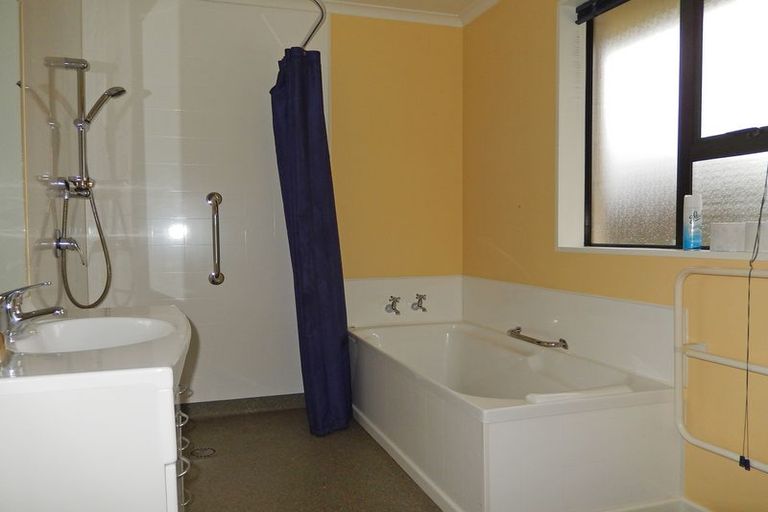 Photo of property in 11 Hannah Place, Holmes Hill, Oamaru, 9401