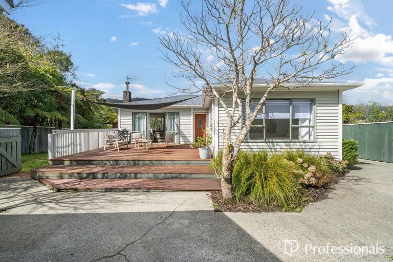 Photo of property in 143 Wellington Road, Wainuiomata, Lower Hutt, 5014