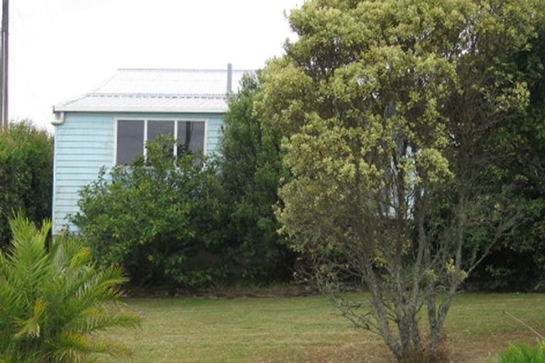 Photo of property in 17b Roberts Road, Glenfield, Auckland, 0629