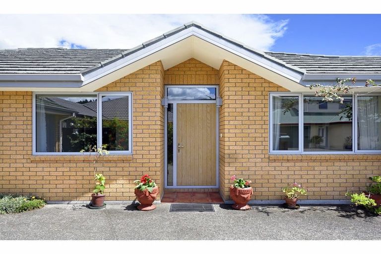 Photo of property in 2 Cambria Gardens, The Wood, Nelson, 7010