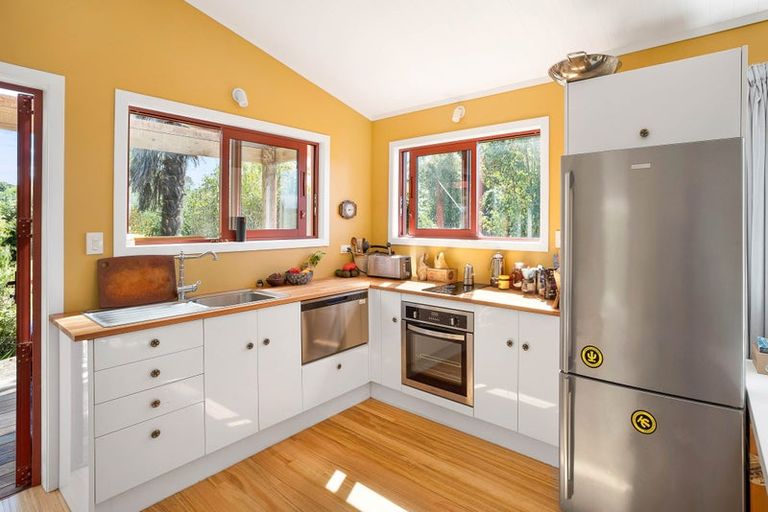 Photo of property in 67 Davey Road, Upper Moutere, 7175