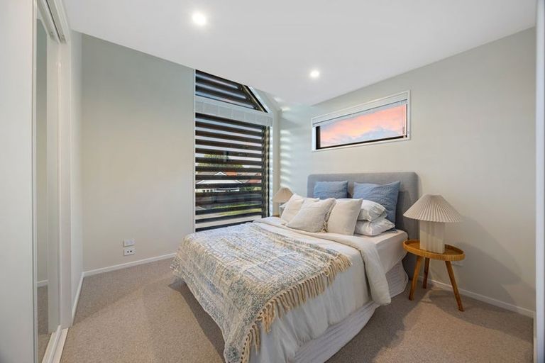 Photo of property in 1/100 Innes Road, St Albans, 8052