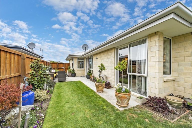 Photo of property in 33 Chandler Way, Rolleston, 7615