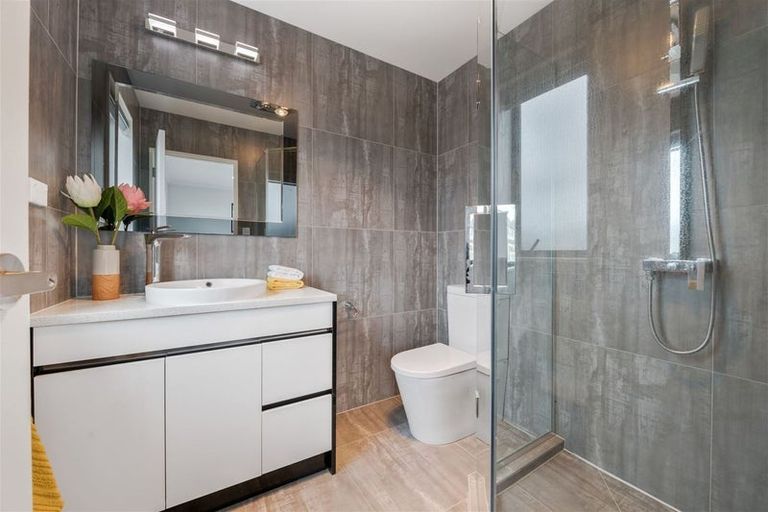 Photo of property in 413 Ormiston Road, Flat Bush, Auckland, 2019