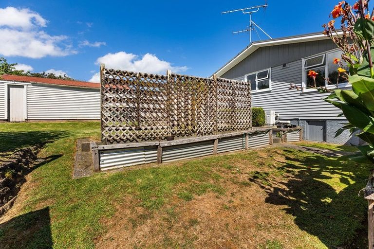 Photo of property in 9 Regent Place, Blagdon, New Plymouth, 4310