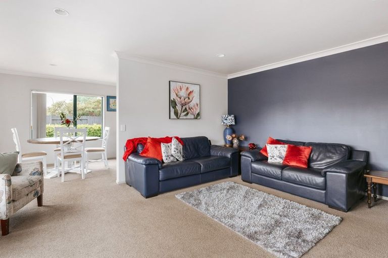 Photo of property in 15 Andalusian Place, Papamoa Beach, Papamoa, 3118