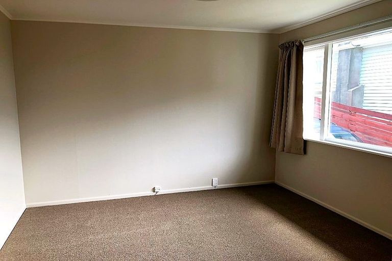 Photo of property in 63 Ohariu Road, Johnsonville, Wellington, 6037