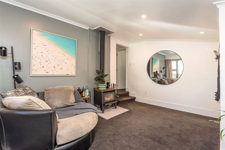 Photo of property in 24 Voelas Road, Lyttelton, 8082