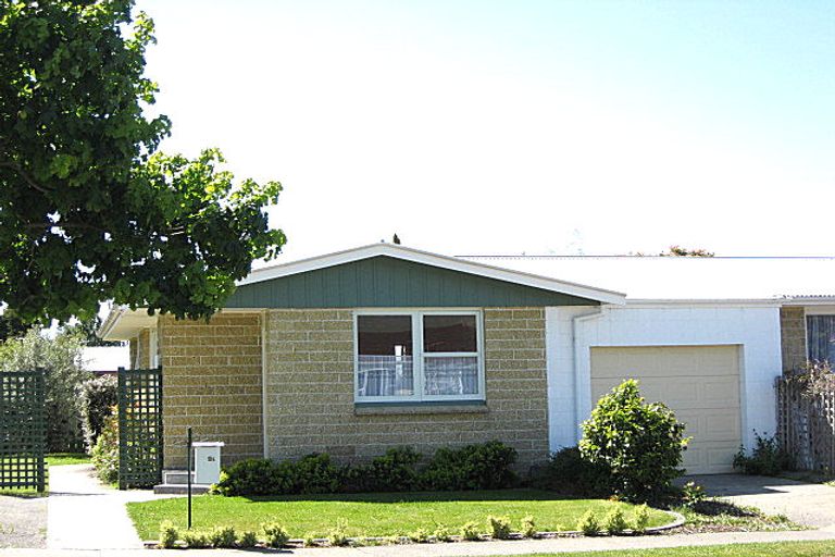 Photo of property in 1/9 Newbourne Crescent, Redwoodtown, Blenheim, 7201