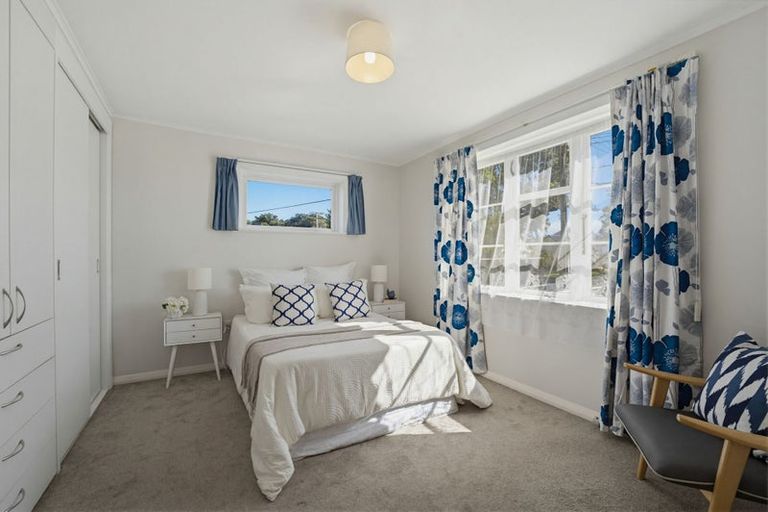 Photo of property in 15 Godley Street, Waterloo, Lower Hutt, 5011