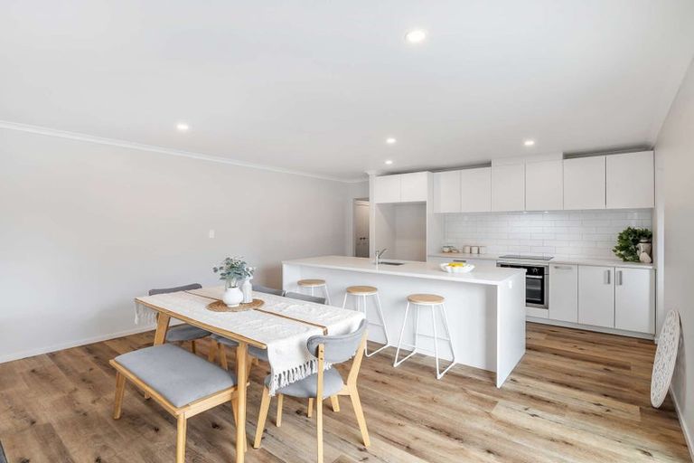 Photo of property in 13 Olney Court, One Tree Point, 0118