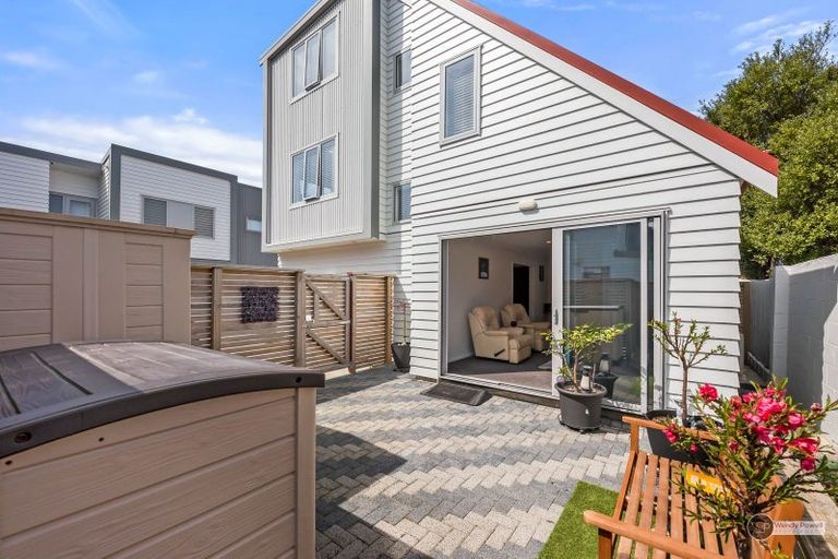 Photo of property in 1/87 Victoria Street, Alicetown, Lower Hutt, 5010