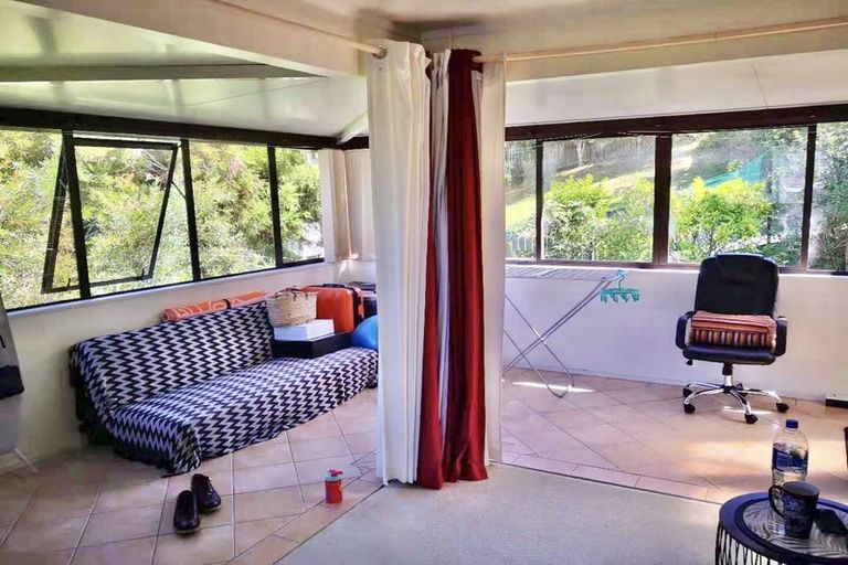 Photo of property in 102 Stapleford Crescent, Browns Bay, Auckland, 0630