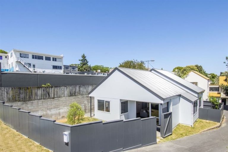 Photo of property in 72a Fourth Avenue, Tauranga, 3110