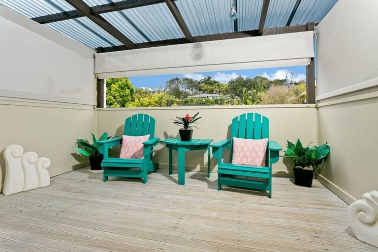 Photo of property in 72 Matipo Road, Mairangi Bay, Auckland, 0630