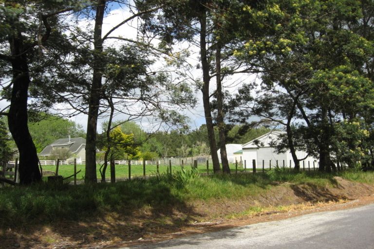 Photo of property in 188 Awa Road, Kumeu, 0891