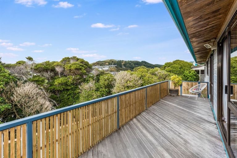 Photo of property in 29 James Cook Drive, Whitby, Porirua, 5024