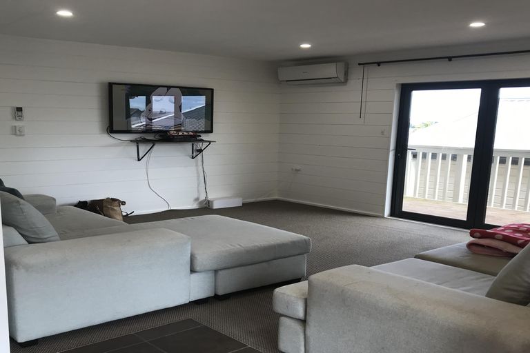 Photo of property in 4 Rotoma Rise, Clover Park, Auckland, 2019
