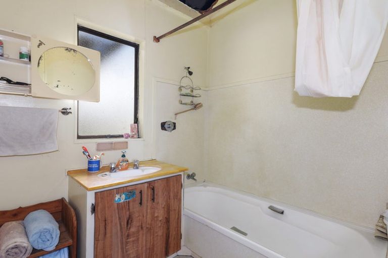 Photo of property in 20 Sequoia Crescent, Owhata, Rotorua, 3010