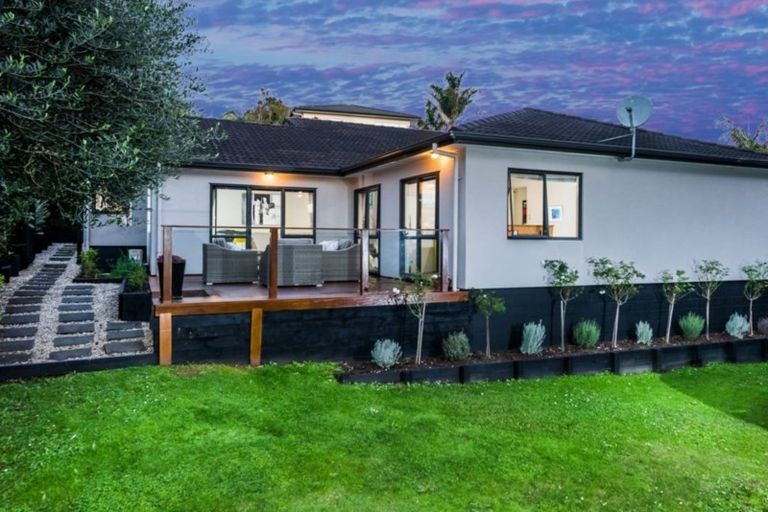 Photo of property in 30 Admirals Court Drive, Greenhithe, Auckland, 0632