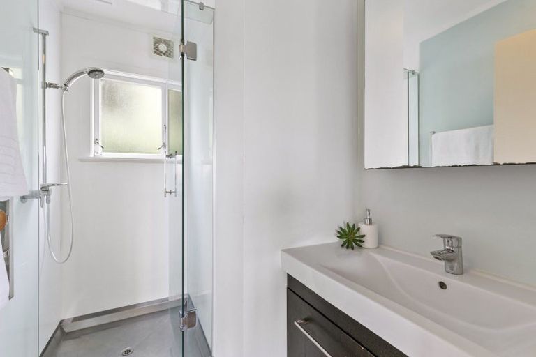 Photo of property in 56 Monaghan Avenue, Karori, Wellington, 6012