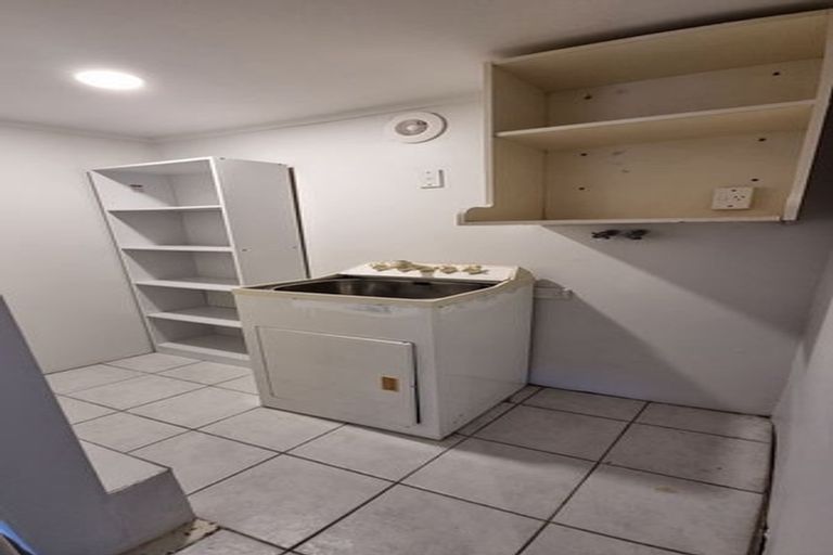 Photo of property in 2/40 Bayview Road, Bayview, Auckland, 0629