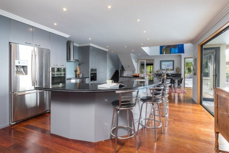 Photo of property in 300 Waitaha Road, Welcome Bay, Tauranga, 3112