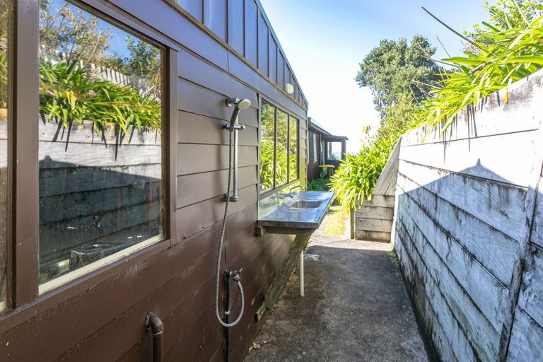 Photo of property in 251 Paku Drive, Tairua, 3508