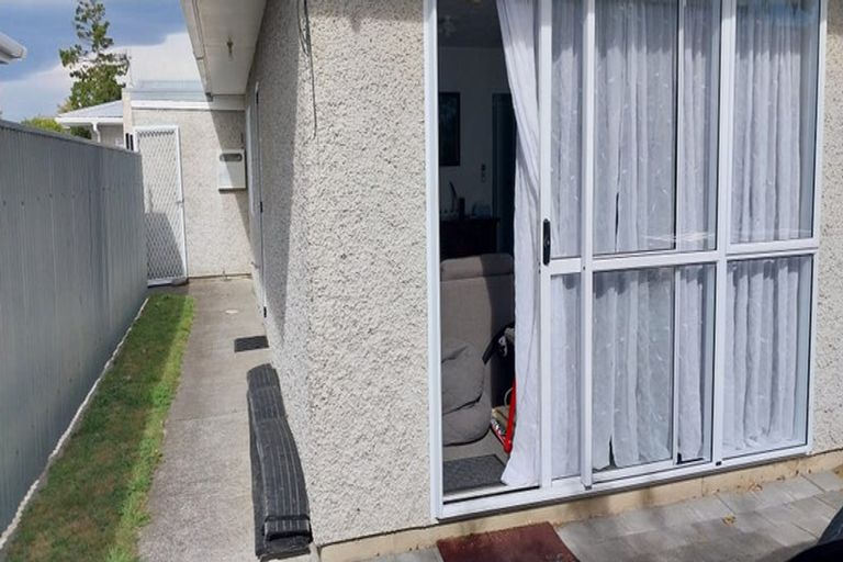 Photo of property in 3/411a Gloucester Street, Taradale, Napier, 4112