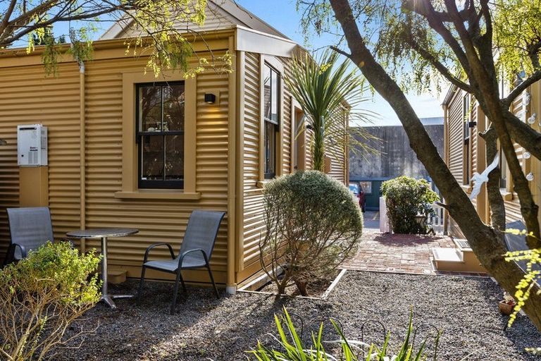Photo of property in 7 Tonks Grove, Te Aro, Wellington, 6011