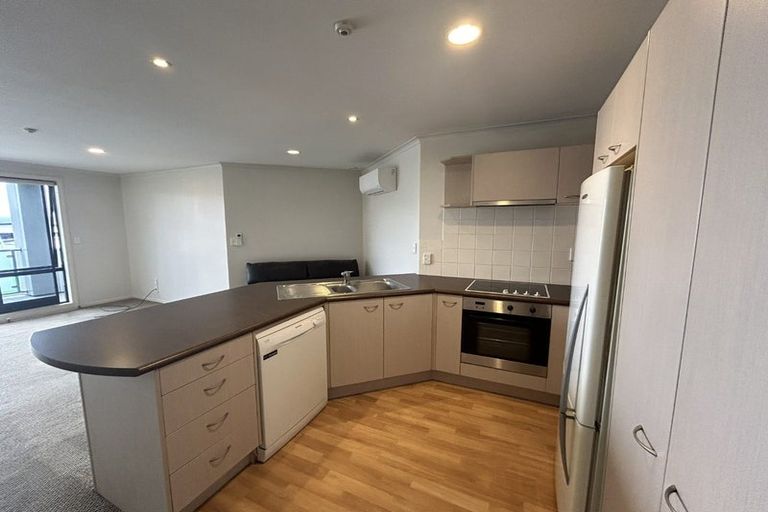 Photo of property in Paramount Apartments, 30/281 Maunganui Road, Mount Maunganui, 3116