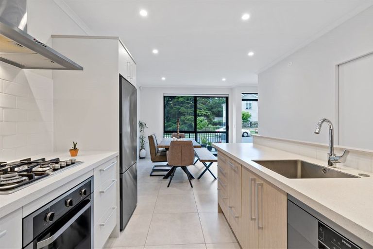 Photo of property in 29 Matairangi Avenue, Totara Heights, Auckland, 2105