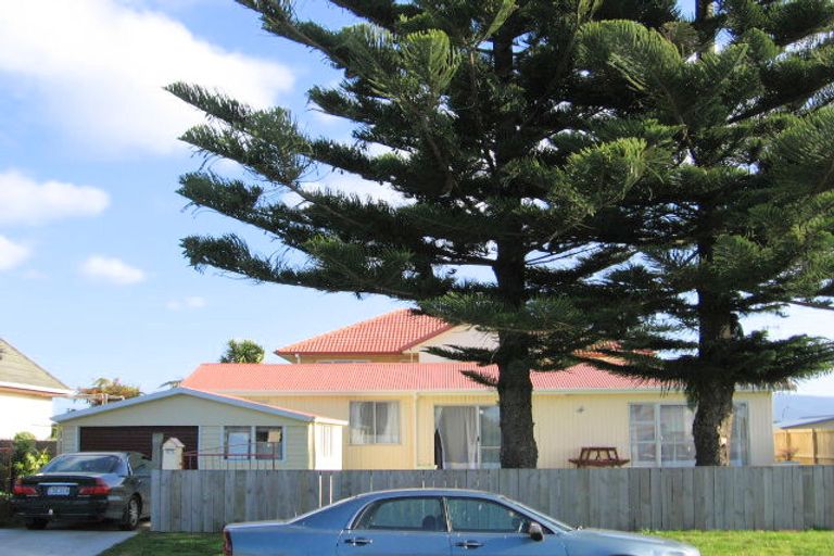 Photo of property in 1220a Papamoa Beach Road, Papamoa Beach, Papamoa, 3118