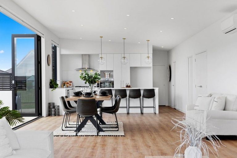 Photo of property in 19 Harding Drive, Papamoa Beach, Papamoa, 3118