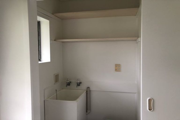 Photo of property in 2/95 Archers Road, Hillcrest, Auckland, 0629