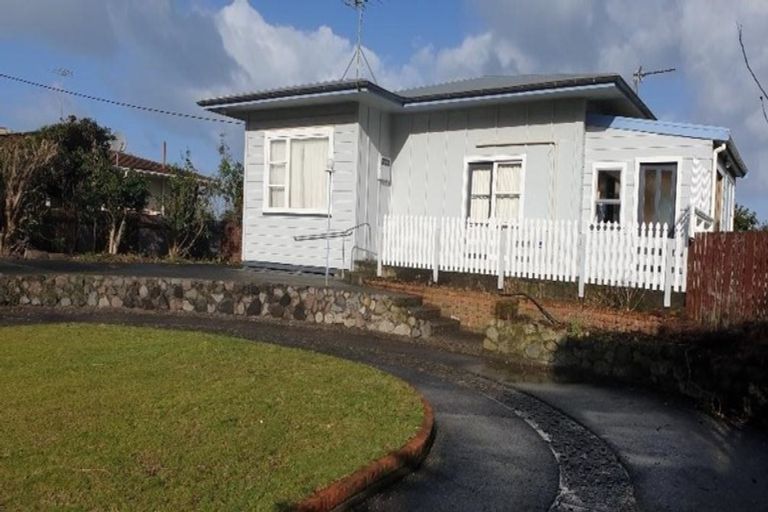 Photo of property in 203 Egmont Street, Patea, 4520