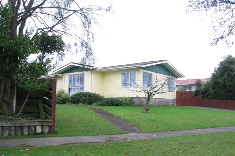 Photo of property in 9 Lyndale Place, Kelvin Grove, Palmerston North, 4414