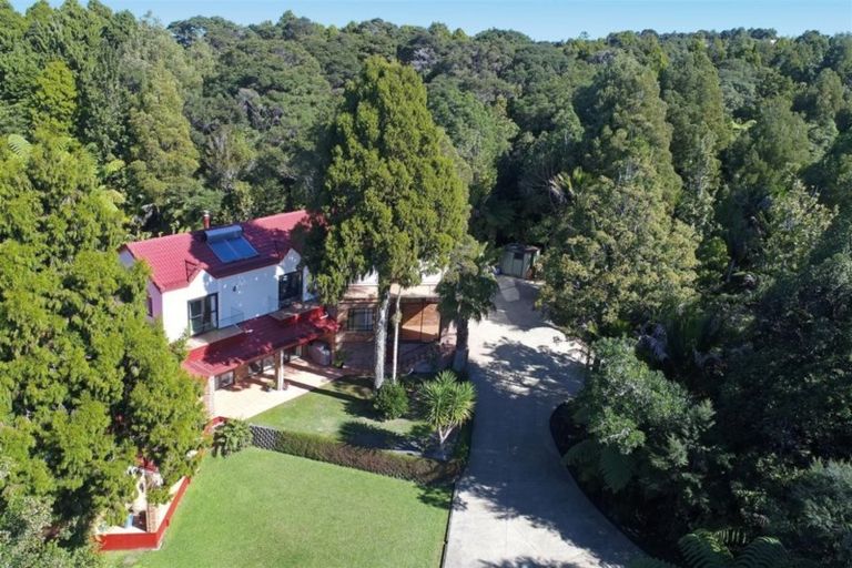 Photo of property in 789 Scenic Drive, Henderson Valley, Auckland, 0612