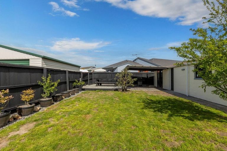 Photo of property in 23 Skerten Avenue, Hornby, Christchurch, 8042