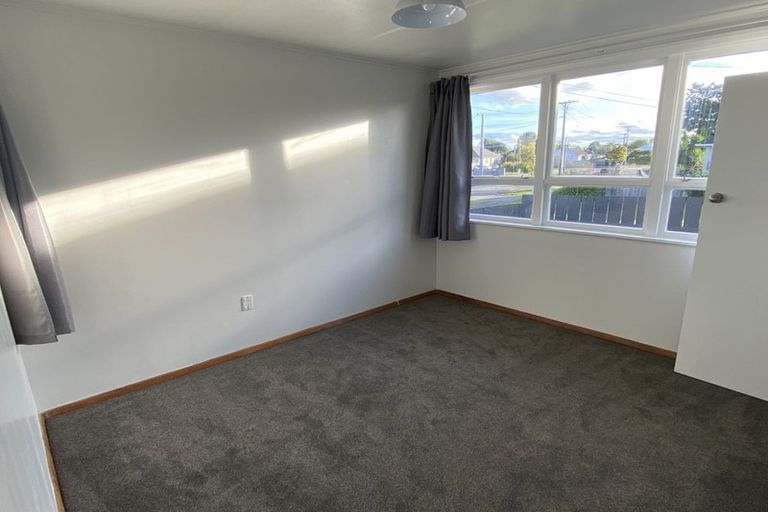 Photo of property in 25 Yeats Crescent, Fairfield, Hamilton, 3214