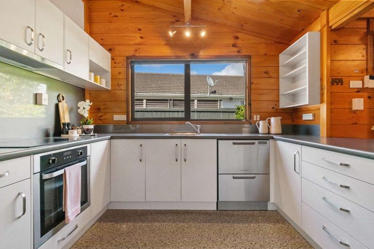 Photo of property in 3 Mokoia Drive, Tihiotonga, Rotorua, 3015