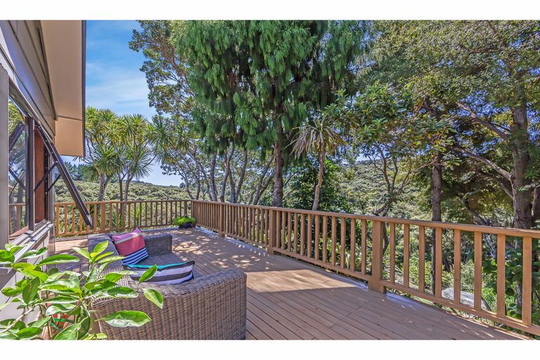 Photo of property in 360 Wairere Road, Waitakere, Henderson, 0782